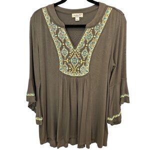 ONE WORLD Olive Green Embroidered Very Soft Knit BoHo Top Size Medium